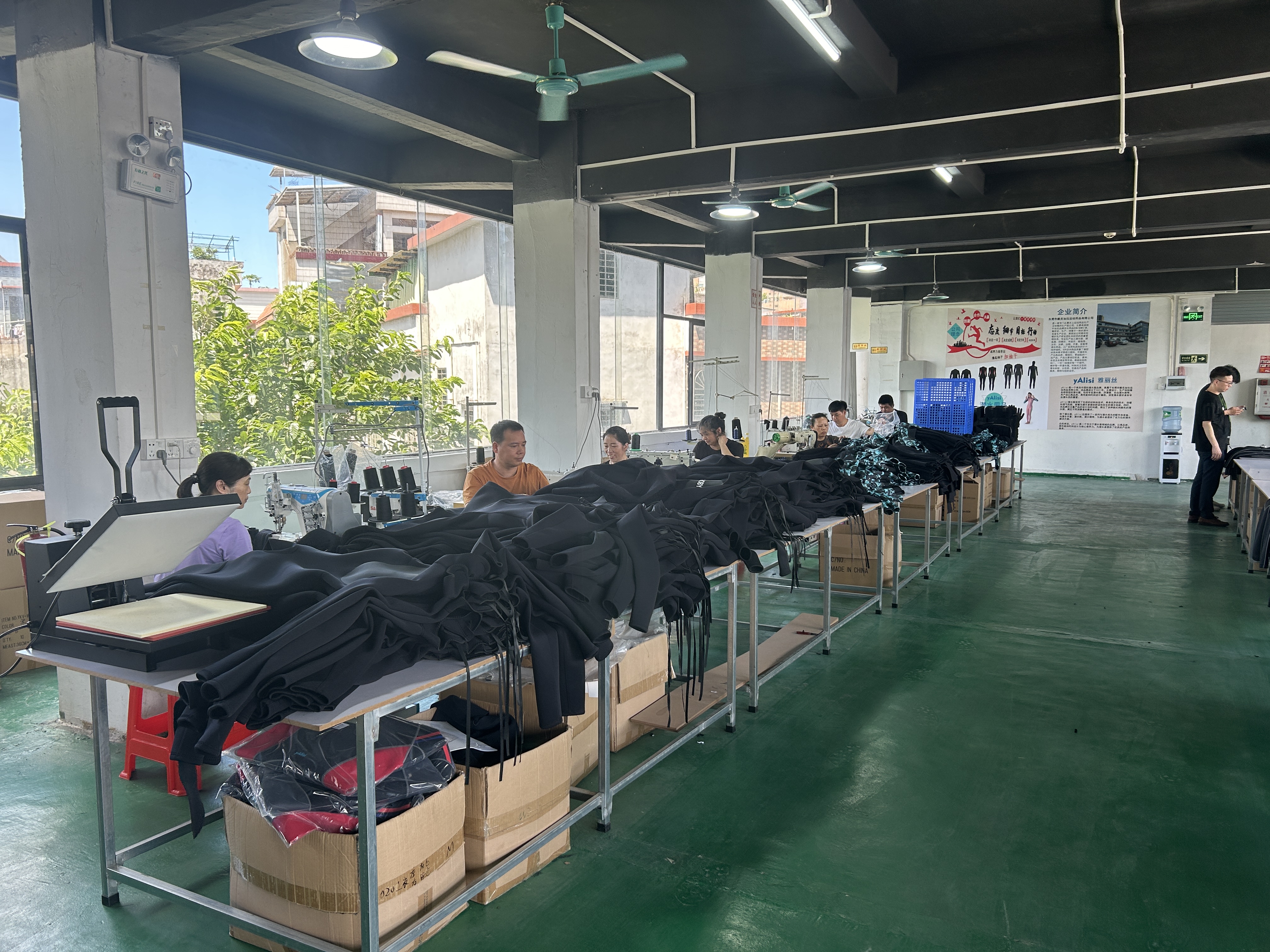 雅丽丝车间生产实景