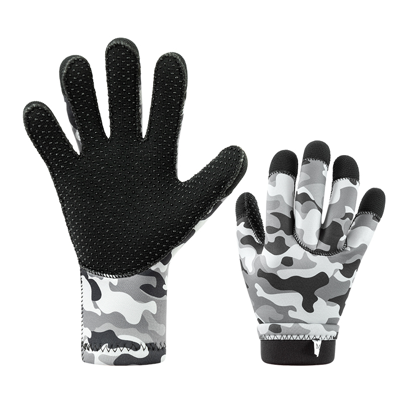 Non-slip dotted diving gloves with wear-resistant fabric, designed for winter swimming, spearfishing, snorkeling, free diving and scuba diving, customizable 8